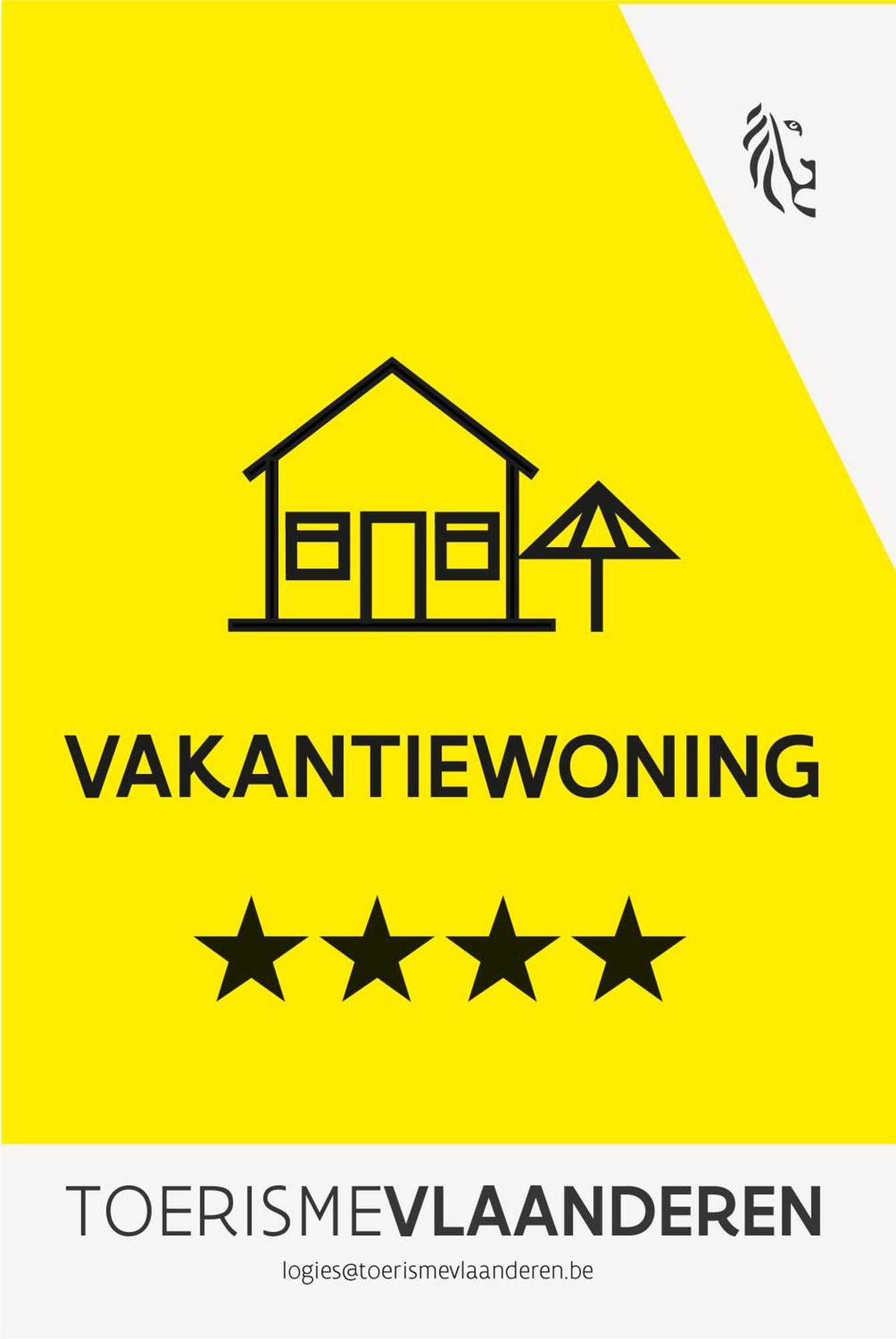 on-ge-woon Villa Hasselt Buitenkant foto